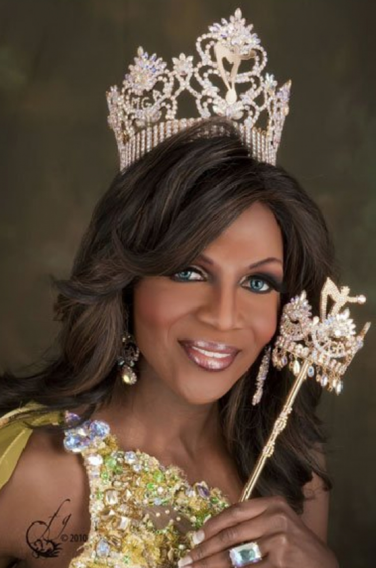 Coco Montrese portrait