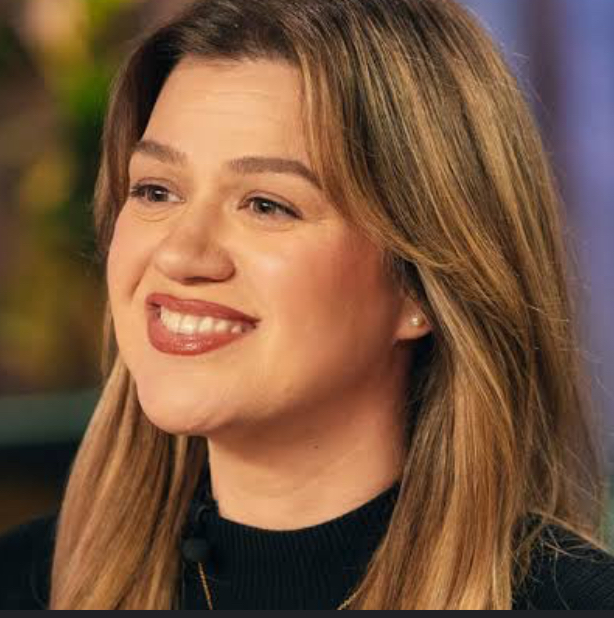 Kelly Clarkson portrait