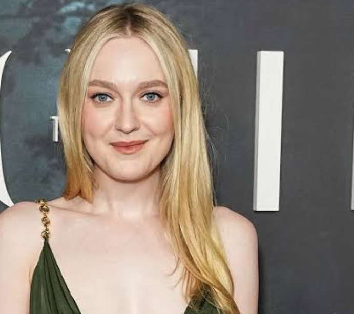 Dakota Fanning portrait
