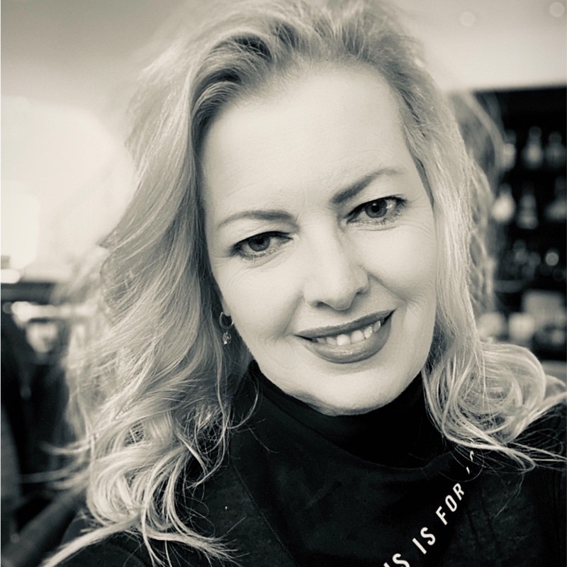 Beth Holden-Garland portrait