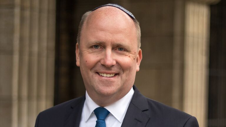 Uwe Becker portrait