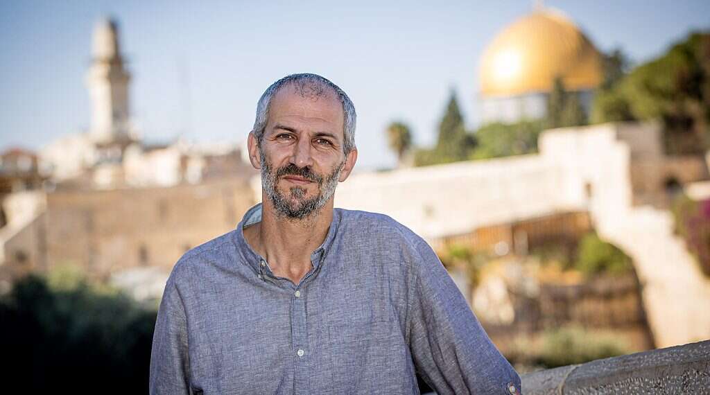 Arnon Segal portrait