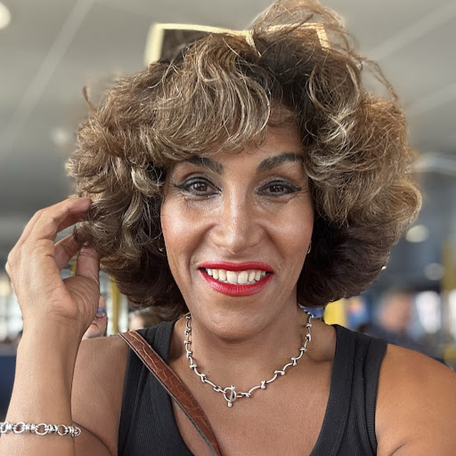 Tanaz Mehraban portrait