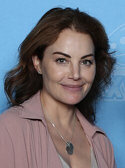 Erica Durance portrait