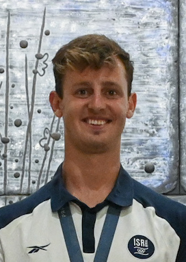 Tom Reuveny portrait
