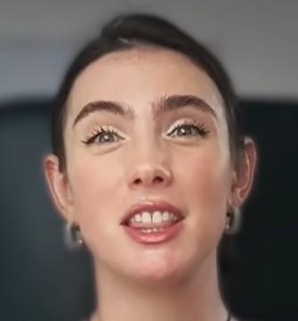 Zoe Sankey portrait