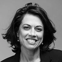 Sarah J. Feuer portrait