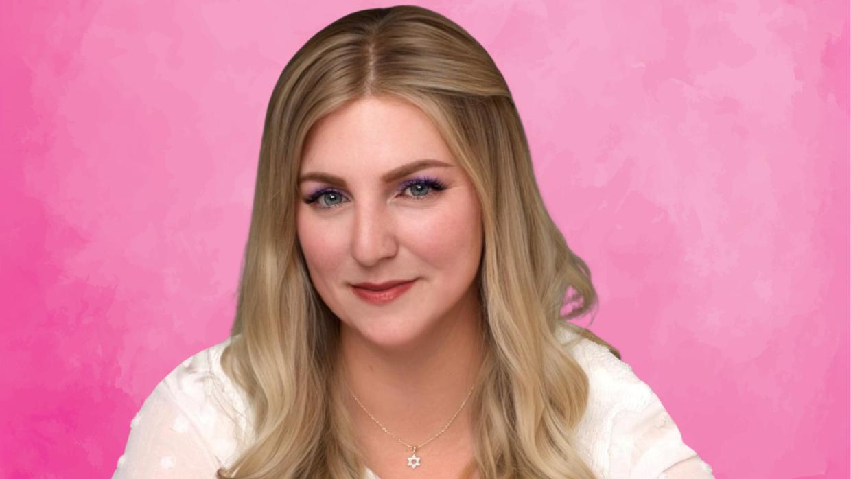 Kylie Ora Lobell portrait