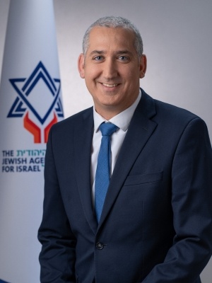 Yehuda Setton portrait