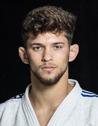 Yam Wolczak portrait