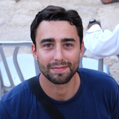 Noah Pollak portrait