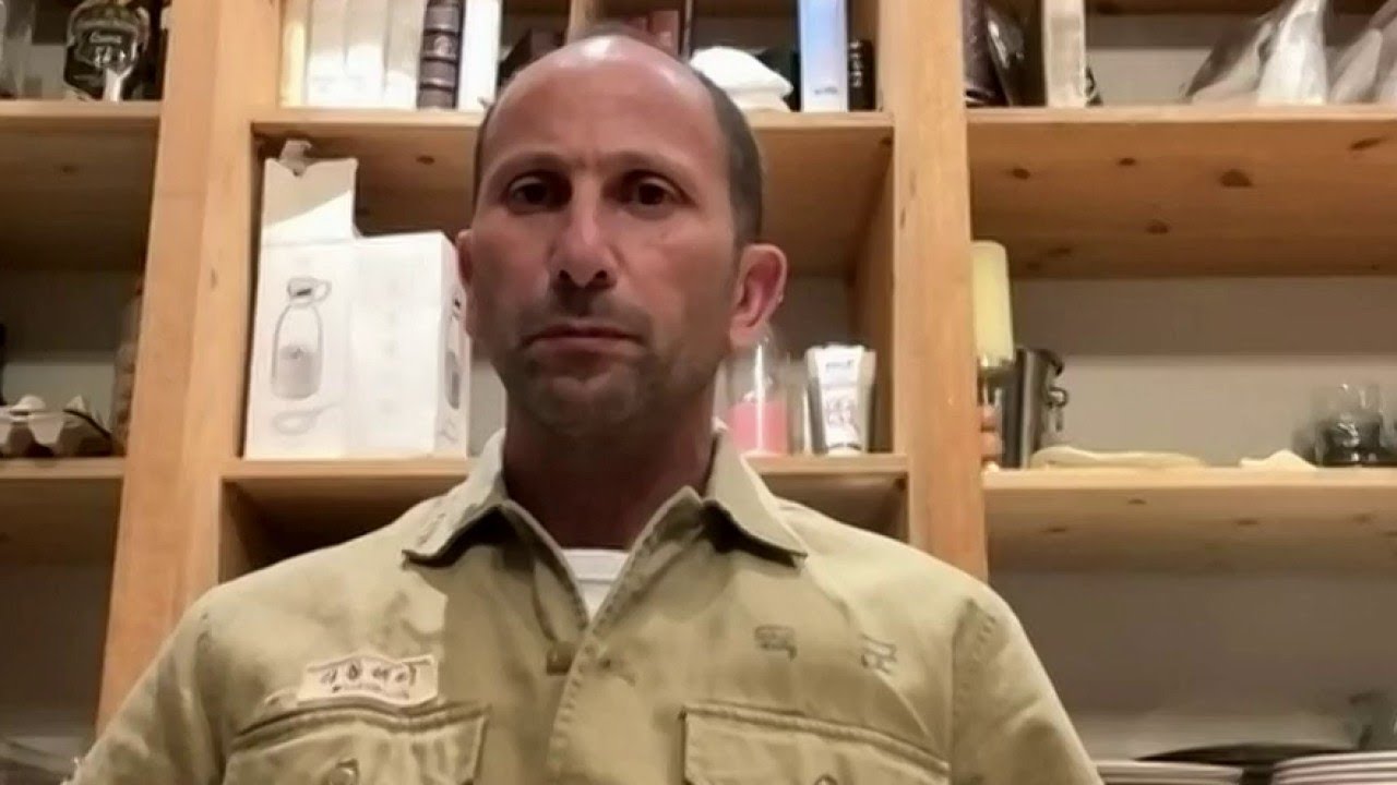 Oren Zini portrait