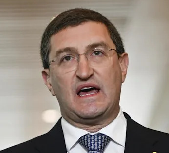 Julian Leeser portrait