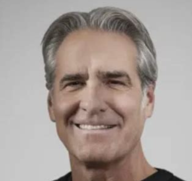 Elliott Hill portrait